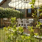 La Loggina Maxi Con 2 Giardini Recintati Privati 아파트 투오로술트라시메노