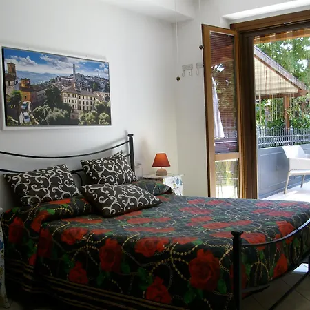 Apartamento La Loggina Maxi Con 2 Giardini Recintati Privati