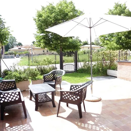 Apartment La Loggina Maxi Con 2 Giardini Recintati Privati